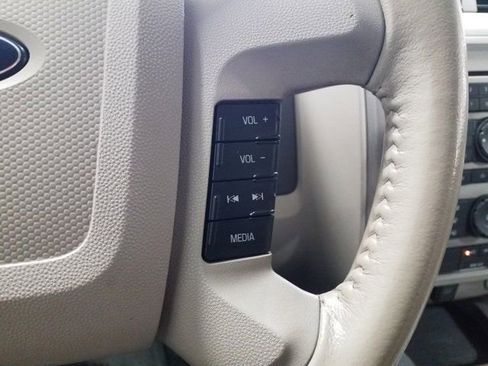 Used 2011 Ford Escape XLT AWD/4WD image 5