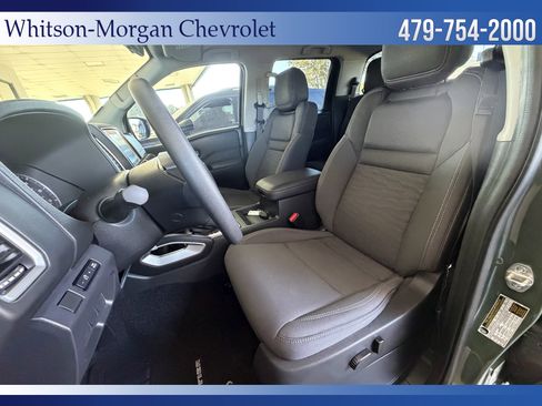 Used 2023 Nissan Frontier SV w/ Technology Package image 9