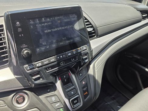 Certified 2024 Honda Odyssey Sport image 19