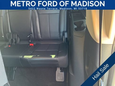 Used 2022 Ford Expedition XLT AWD/4WD image 39