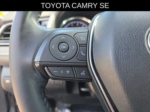 Used 2019 Toyota Camry SE FWD image 27