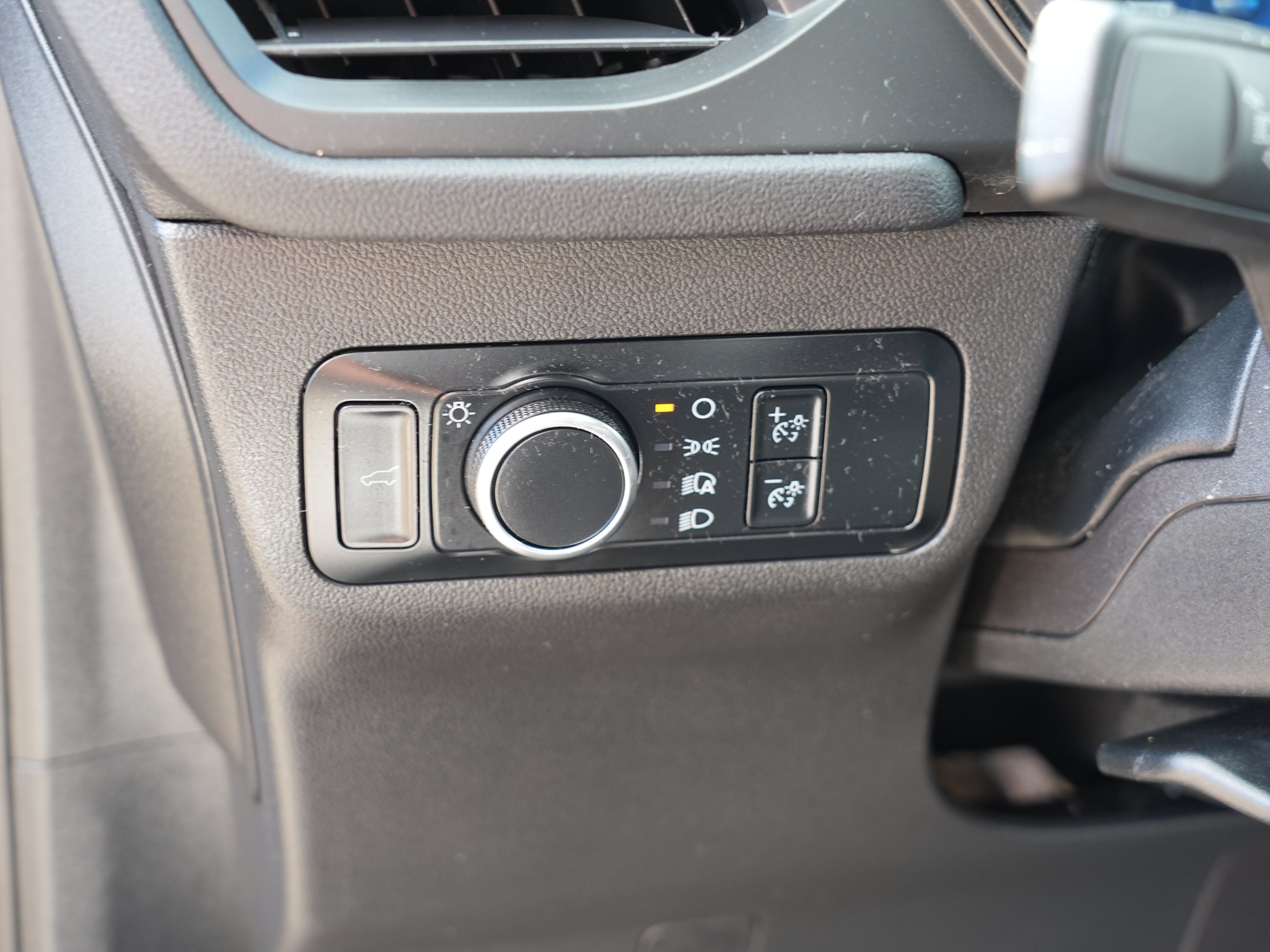 Used 2024 Ford Escape ST-Line w/ Tech Pack #1 AWD/4WD image 18