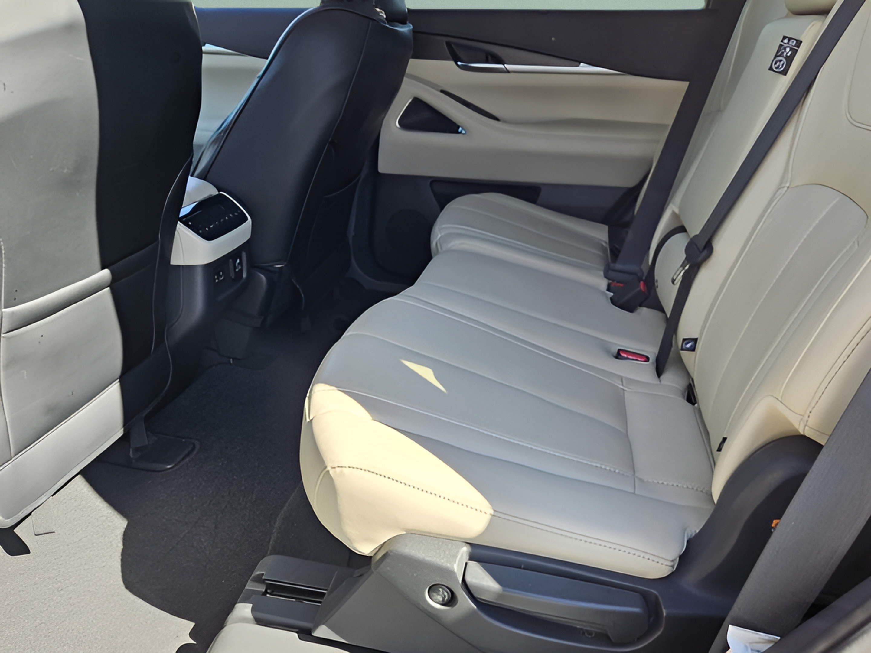 Certified 2023 INFINITI QX60 Sensory w/ Cargo Package AWD/4WD image 10