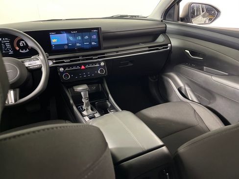 Certified 2025 Hyundai Tucson SEL AWD/4WD image 17