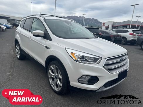 Used 2019 Ford Escape Titanium AWD/4WD image 16