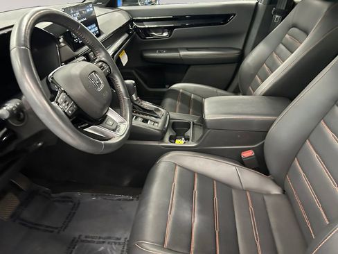 Used 2024 Honda CR-V Sport Touring image 9