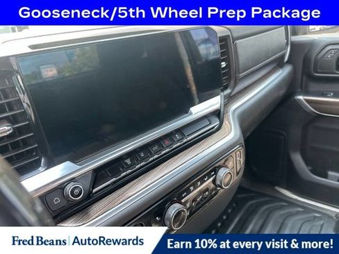 Used 2024 Chevrolet Silverado 3500 LT w/ Convenience Package AWD/4WD image 5