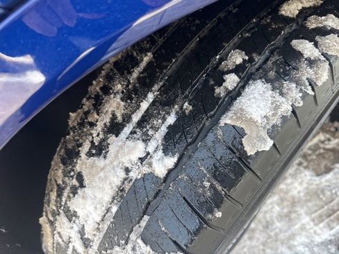 Used 2023 Cadillac XT6 Premium Luxury w/ Technology Package image 9