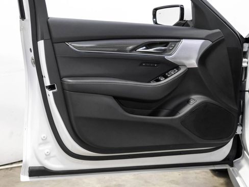 Used 2021 Cadillac CT5 V w/ Premium Package image 33