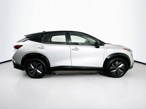 Used 2023 Nissan Ariya AWD image 10