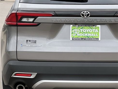 New 2026 Toyota Grand Highlander AWD Hybrid image 5