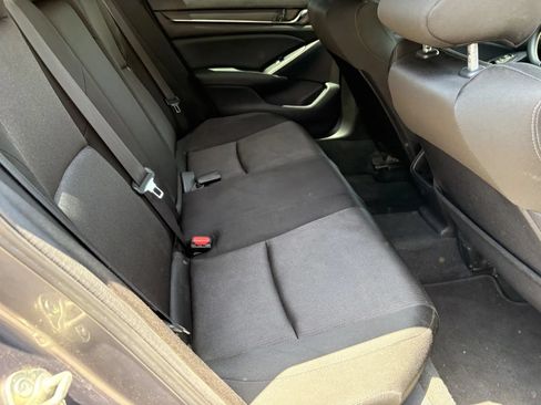 Used 2020 Honda Accord LX image 7