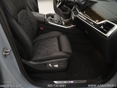 Used 2024 BMW X7 xDrive40i w/ M Sport Package image 18