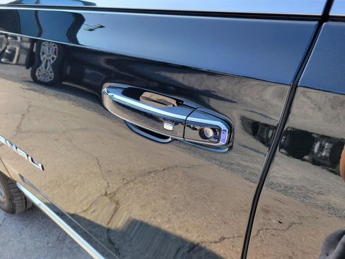 New 2026 GMC Yukon XL Denali w/ Denali Reserve Package RWD image 11
