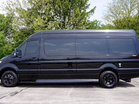 Used 2021 Mercedes-Benz Sprinter 3500 image 8