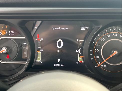 Used 2025 Jeep Wrangler Unlimited Sport AWD/4WD image 17
