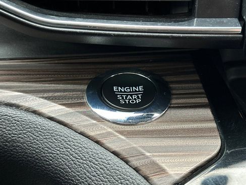 Certified 2023 Ford Explorer Limited w/ Equipment Group 301A AWD/4WD image 23