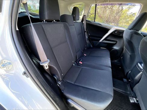 Certified 2016 Toyota RAV4 LE image 19