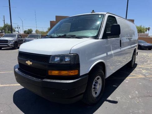 Used 2021 Chevrolet Express 2500 RWD image 7