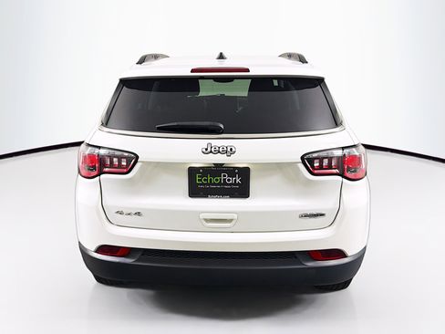 Used 2022 Jeep Compass Latitude AWD/4WD image 7