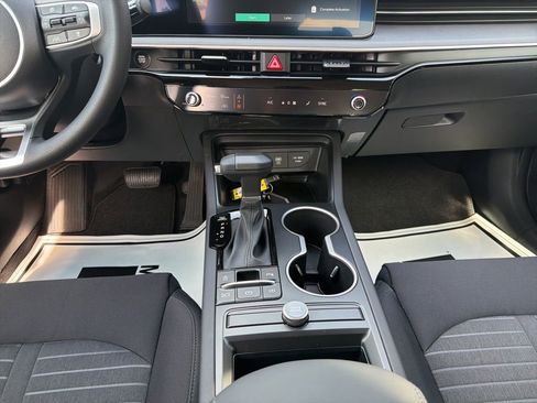 New 2026 Kia K5 LXS FWD image 25