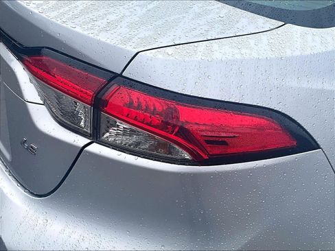 Used 2023 Toyota Corolla LE image 33