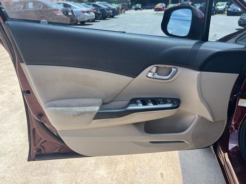 Used 2013 Honda Civic LX image 9