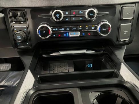 Used 2025 Ford F350 Platinum AWD/4WD image 38