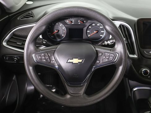 Used 2024 Chevrolet Malibu LT image 37