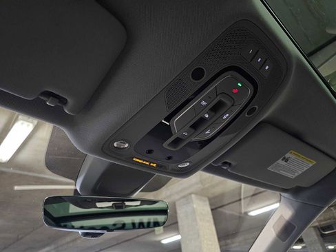 Used 2020 Audi Q5 e Premium Plus w/ Premium Plus Package image 22