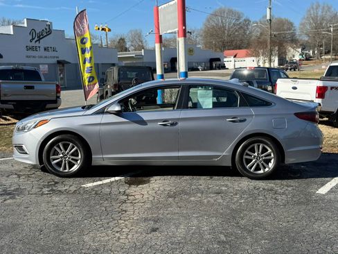 Used 2017 Hyundai Sonata SE FWD image 8