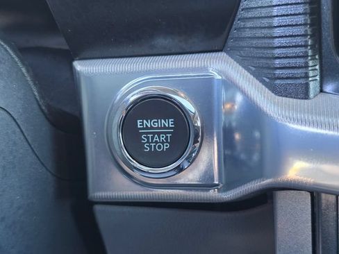 Used 2025 Ford F150 Lariat w/ Equipment Group 502A High AWD/4WD image 15