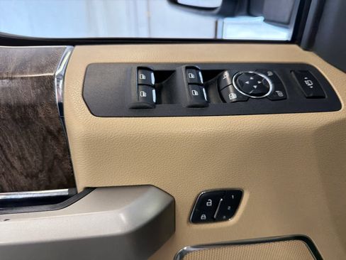 Used 2017 Ford F250 Lariat w/ Lariat Ultimate Package image 19