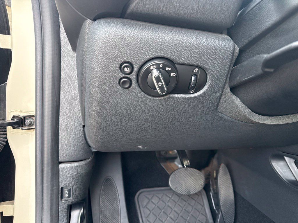 Used 2015 MINI Cooper S FWD image 16