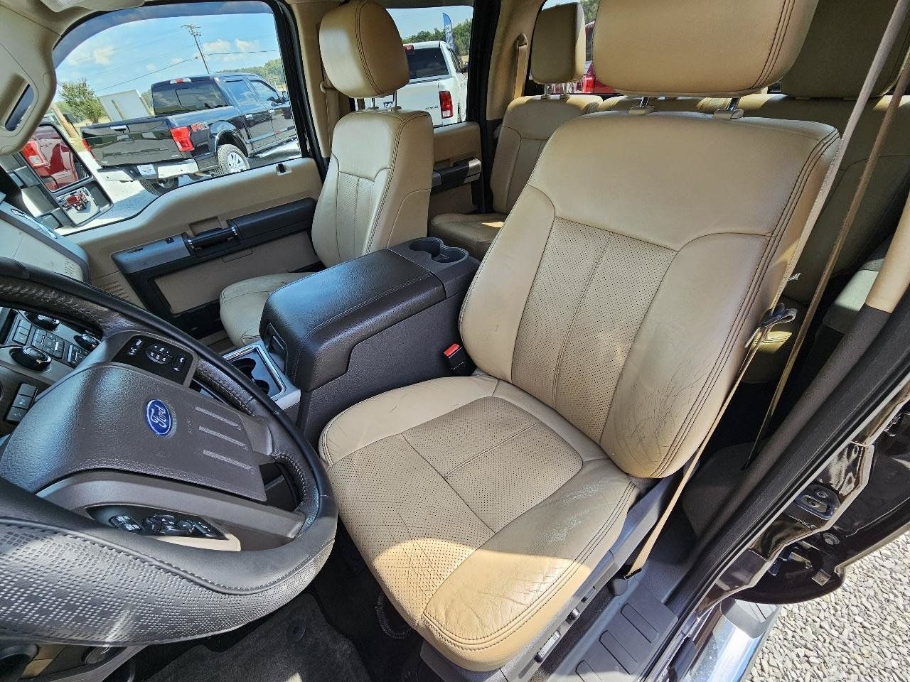Used 2013 Ford F250 Lariat w/ Lariat Interior Pkg AWD/4WD image 18