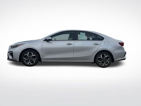 Used 2019 Kia Forte LXS image 9