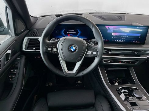Used 2025 BMW X5 xDrive40i w/ Premium Package image 30