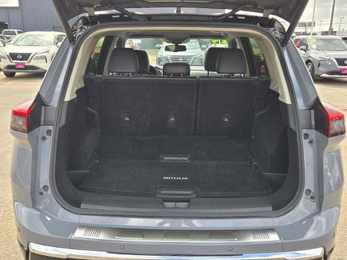 Certified 2024 Nissan Rogue Platinum w/ Platinum Premium Package image 12