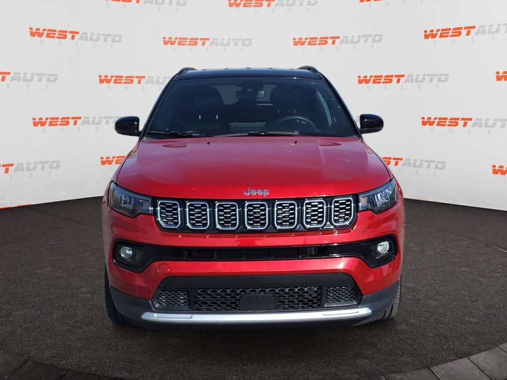 Used 2025 Jeep Compass Limited AWD/4WD image 8