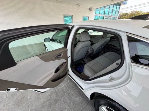 Used 2024 Chevrolet Malibu LS FWD image 18
