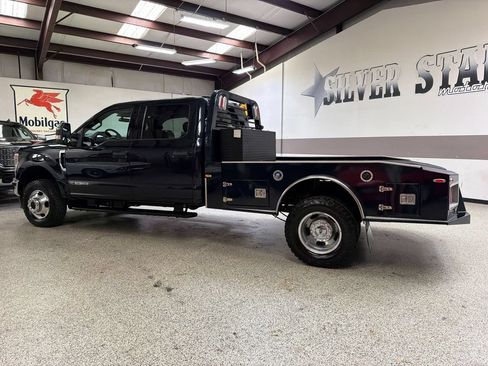 Used 2021 Ford F350 XLT w/ XLT Value Package AWD/4WD image 4