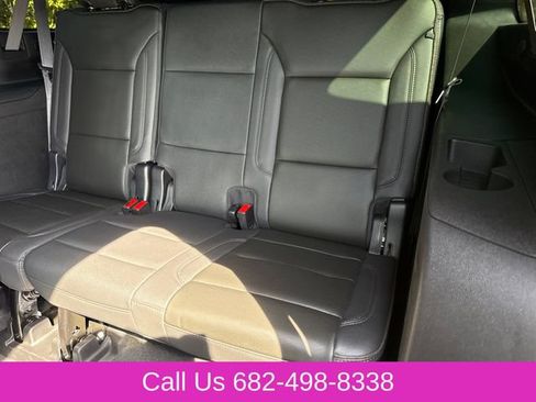 Used 2022 Chevrolet Suburban High Country AWD/4WD image 18