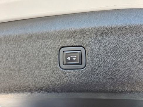 Used 2023 Buick Enclave Premium w/ Experience Buick Package image 66