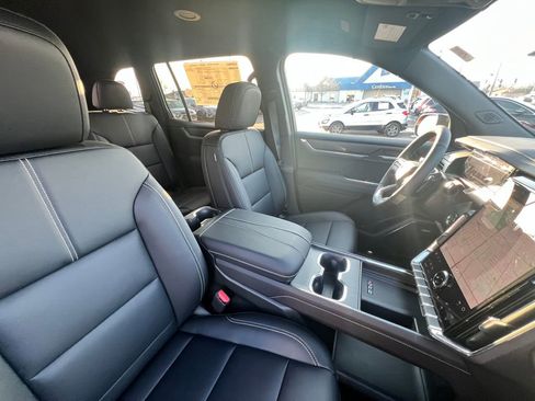 New 2026 GMC Acadia Elevation w/ Black Edition image 41