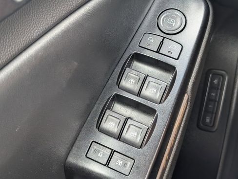 Used 2015 Chevrolet Tahoe LT AWD/4WD image 11