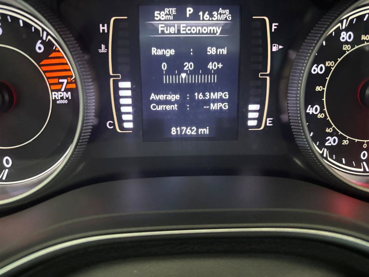 Used 2019 Jeep Cherokee Latitude Plus w/ Comfort/Convenience Group AWD/4WD image 17