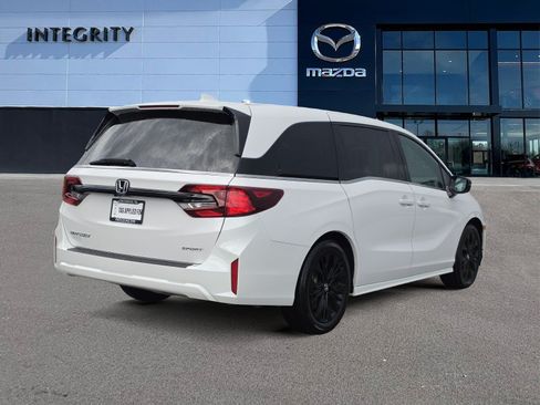 Used 2025 Honda Odyssey Sport-L image 4
