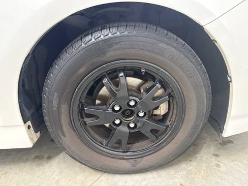 Used 2014 Toyota Prius Three FWD image 12