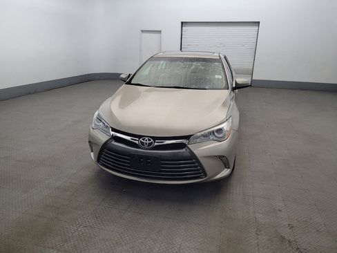 Used 2017 Toyota Camry XLE w/ Moonroof Package FWD image 15