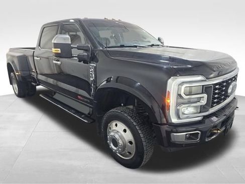 Used 2024 Ford F450 Limited w/ FX4 Off-Road Package AWD/4WD image 2